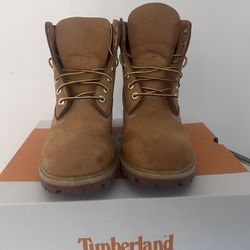 timberland boots, Size 10