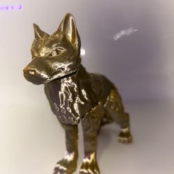 Wolf Figure (GoldxSilver)