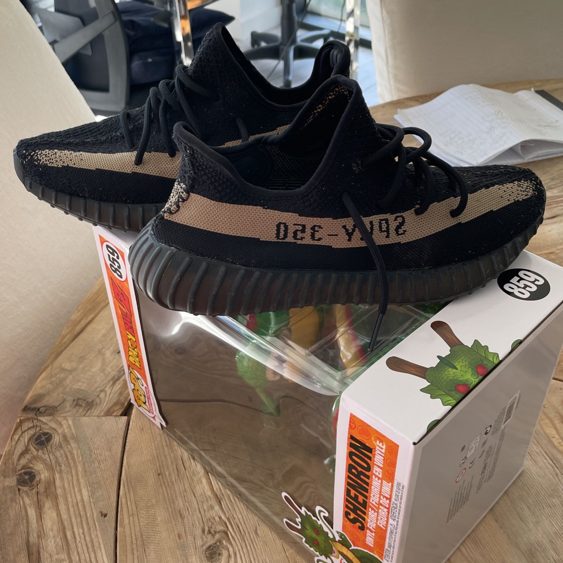Adidas Yeezy Boost 350 V2 Core Black Green 10.5 US - www.tovelucka.dk