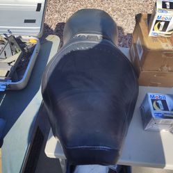 Harley touring seat