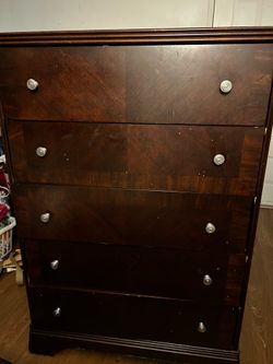 FREE brown dresser - Pick Up Today