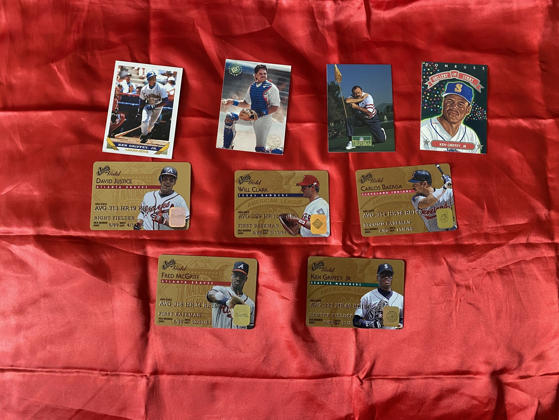 Lot of 9 baseball cards