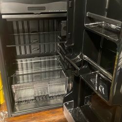 Mini fridge