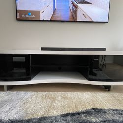 Media Entertainment Console
