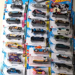 30 Hot Wheels $40