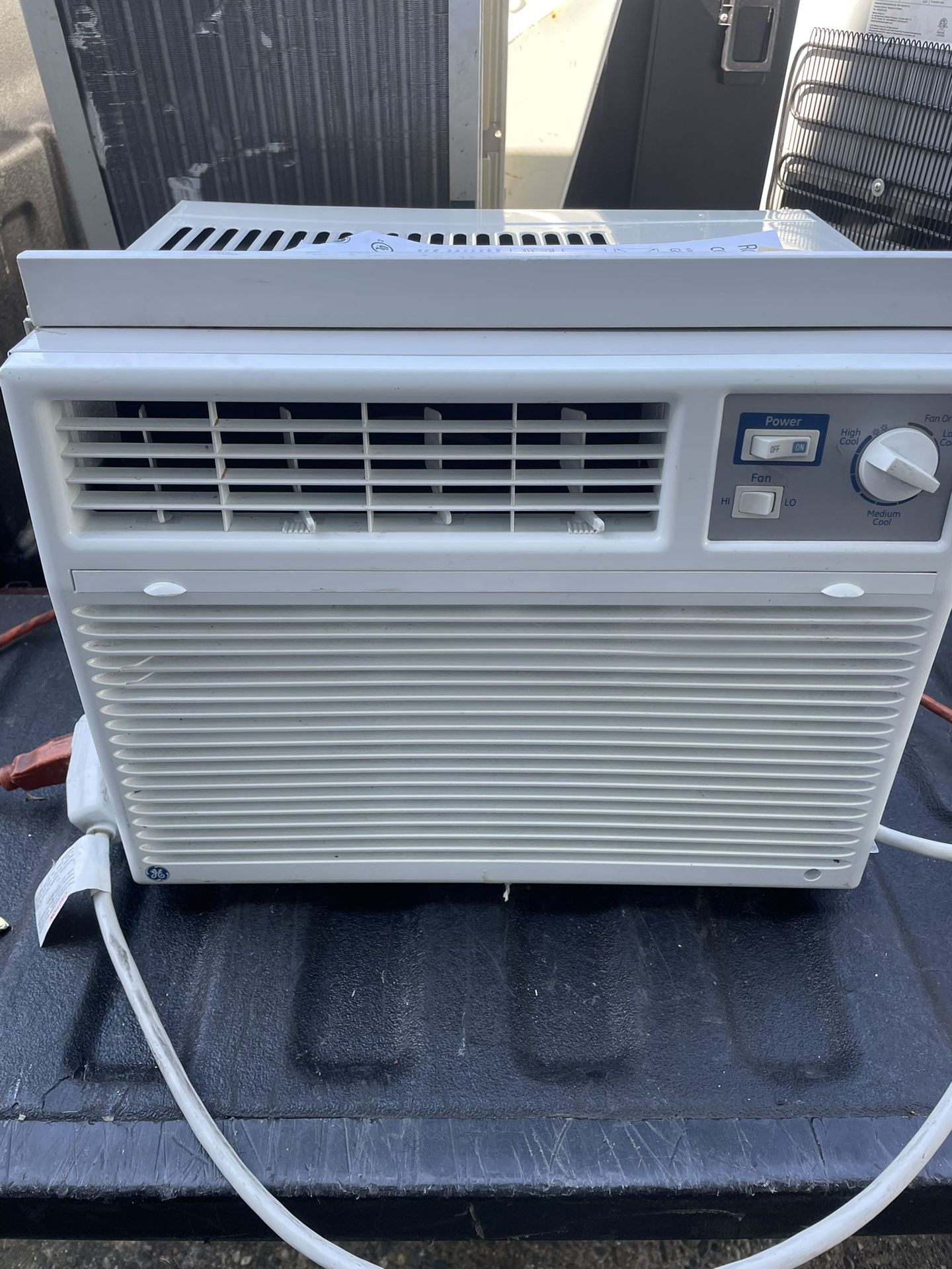 GE Air Conditioner ( Small 