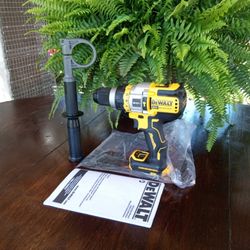 DeWalt 20v. New  Flexvolt.   Hammer Drill.  3  Speed S.  W/.    Handle.      