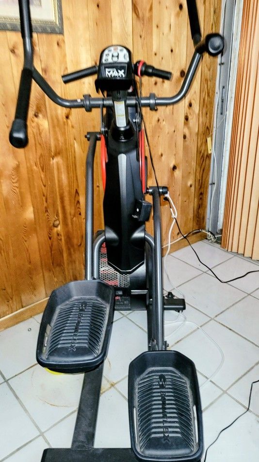 Bow flex M3 trainer elliptical