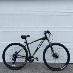 Trek Marlin 6 Mountain Bike – M/L Frame - 29er Aluminium Bicycle MTB