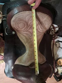 Western saddle