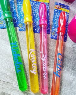 Personalized bubble wands