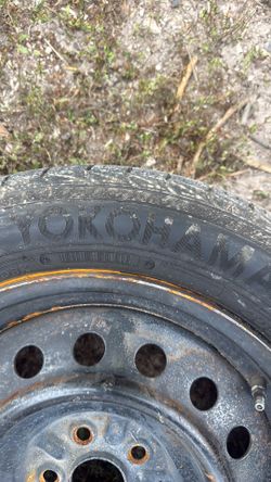 Used tires with rim