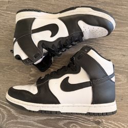 Nike Panda Dunk High Tops Women’s Size 7. Like New!