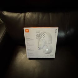 JBL Tune 520BT Wireless Headphones - White (Brand New, Sealed)