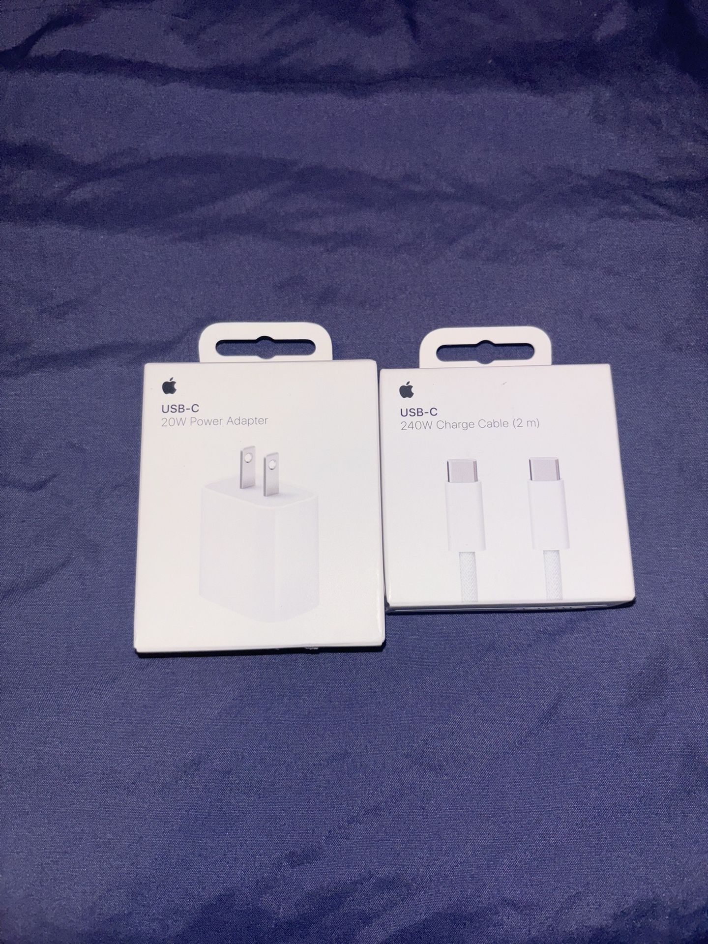Authentic Apple Head And Charger 