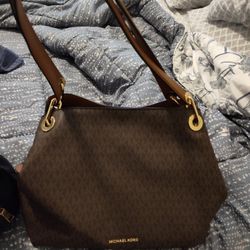 Good Condition MK Purse With Matching Wallet From Macy's 