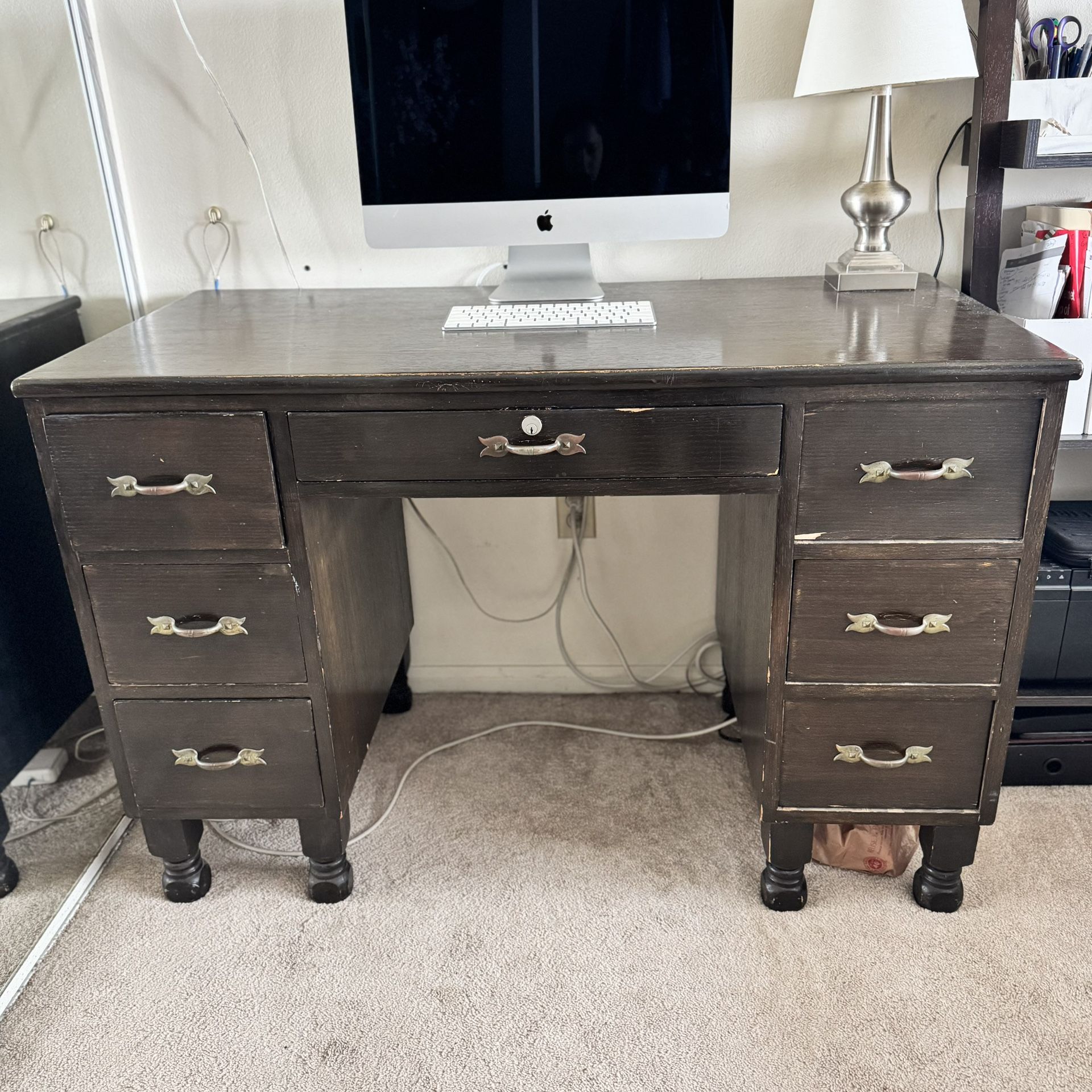Solid Wood Vintage Desk – Sturdy & Stylish