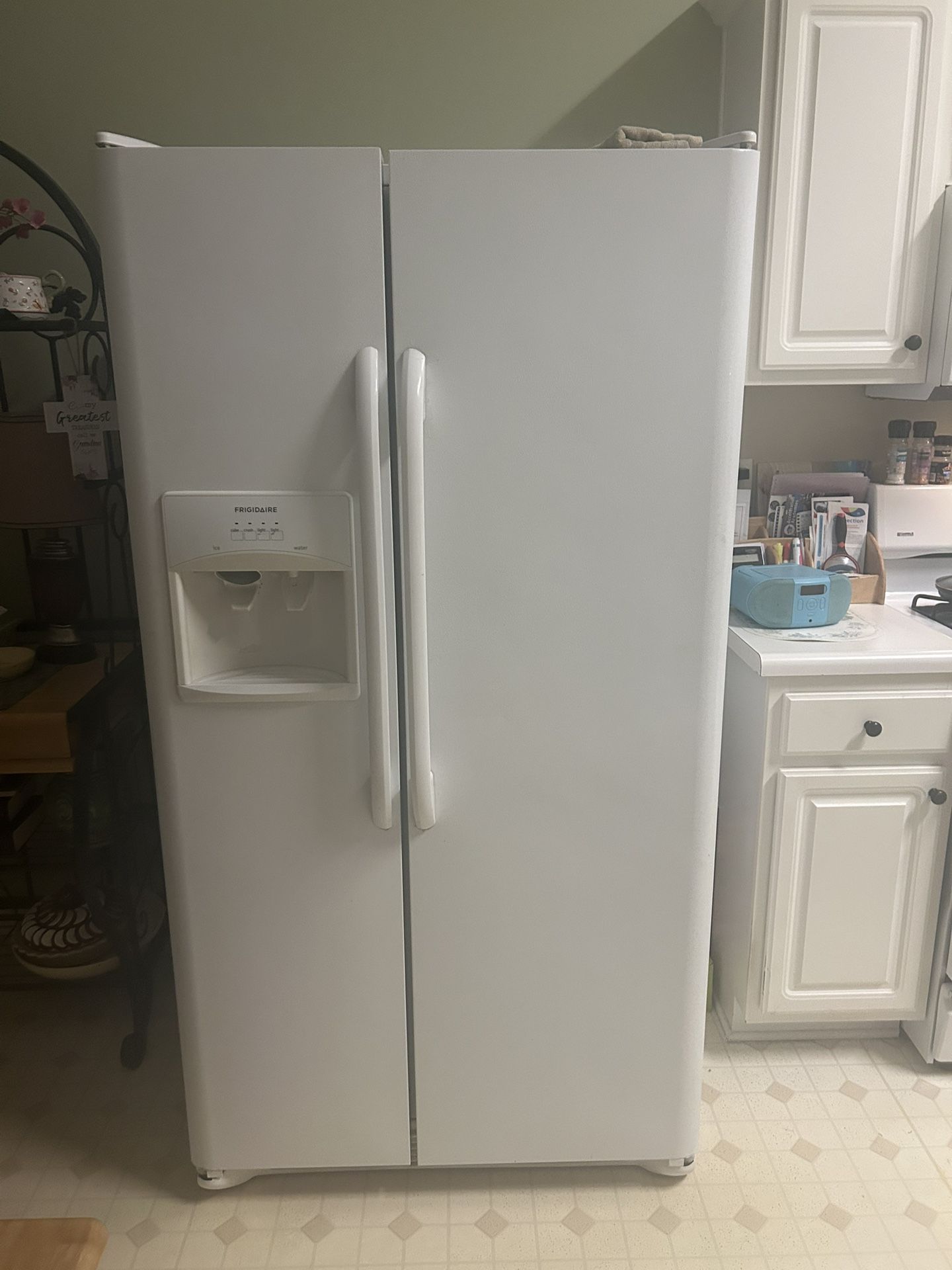 Frigidaire Refrigerator