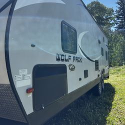 2018 Wolf Pack Toy Hauler 