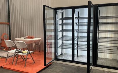 NSF Walk-In Cooler Merchandiser 2 Door with frame