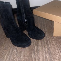 Steve Madden Size 9 Suede Booties With Heel