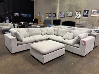 Lowell 6PC Modular Sectional. 🚚WE DELIVER🚚