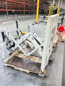 FORKLIFT PUSH ATTACHMENT