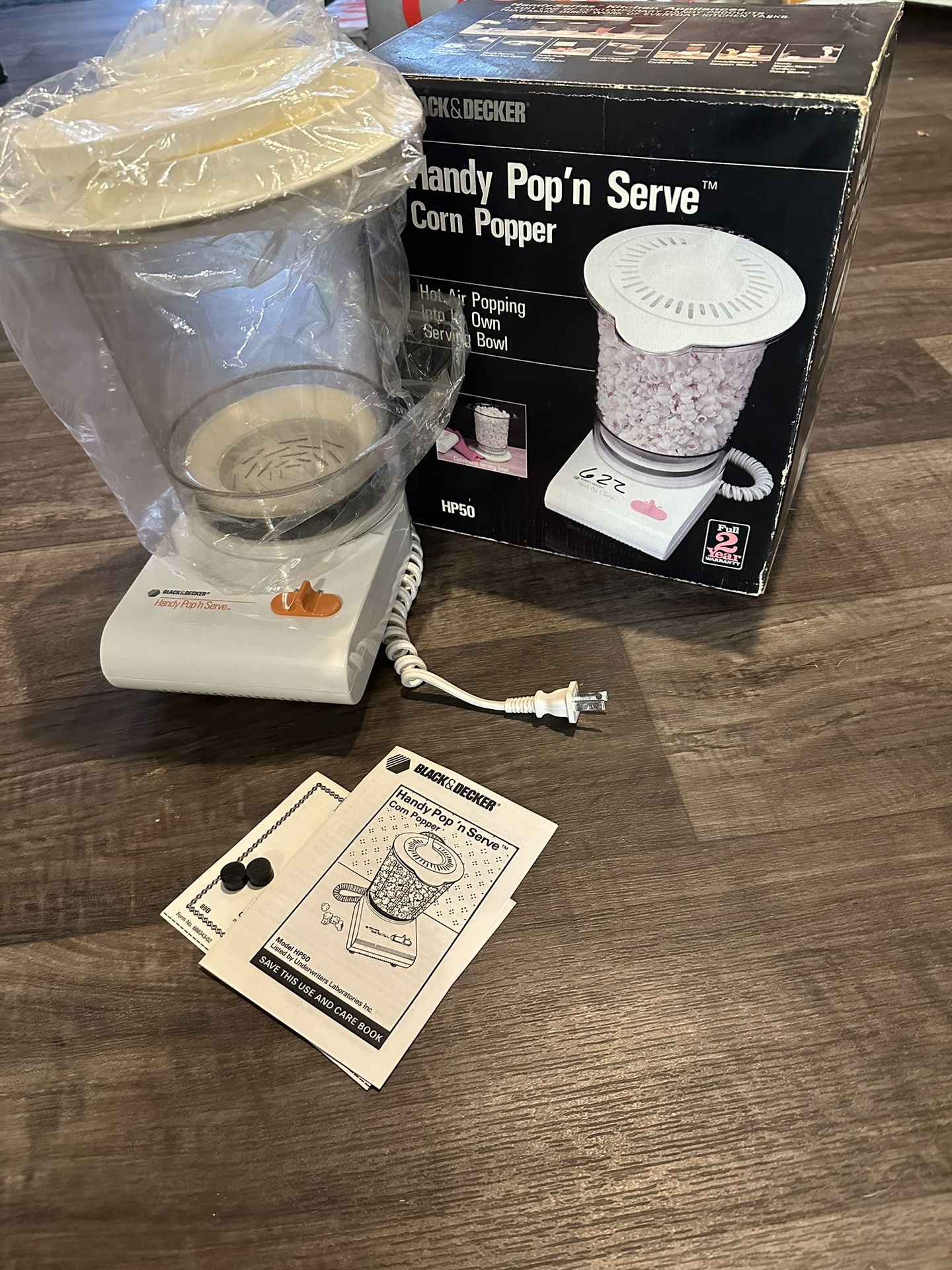 Black & Decker 1990 Handy Pop And Serve