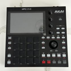 AKAI MPC ONE 