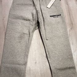 Dark Oatmea Essential Sweats 