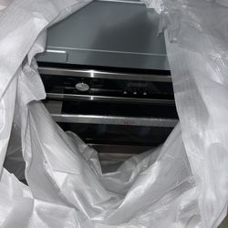 Cosmo 24” Electric Wall Oven 