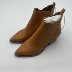 Women’s Tan Pointed Toe Ankle Boots- Size 7.5