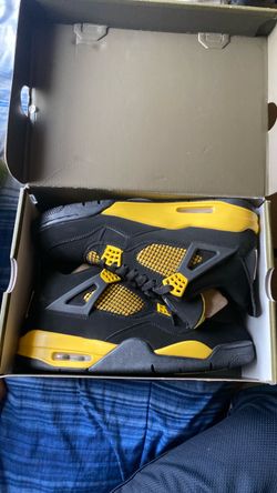 Retro thunder 4s