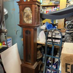 Grand Father Clock Original 12,500. Model 451-050