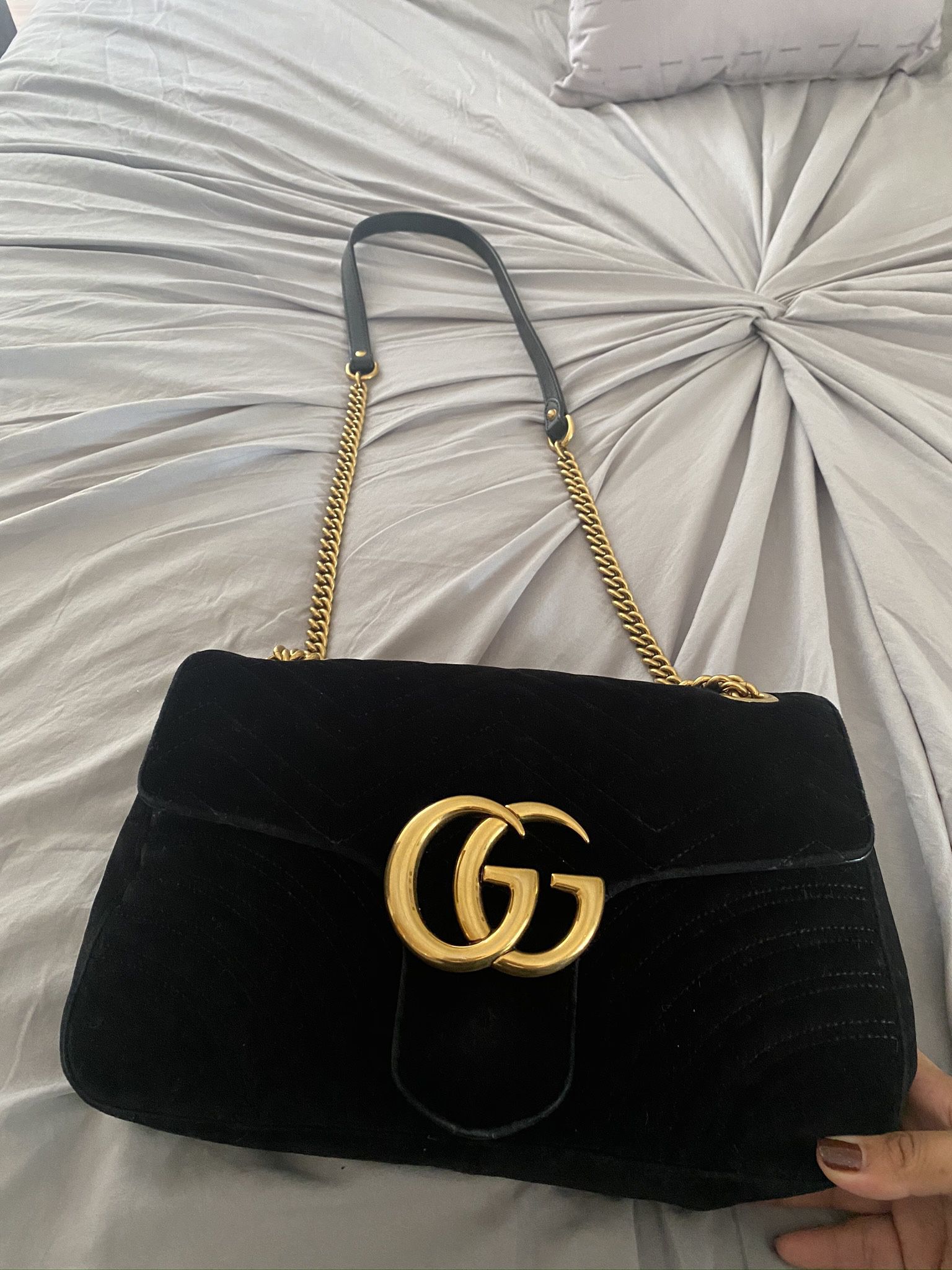 Gucci Velvet Marmont Bag Medium ( Discontinued)
