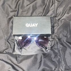 Quay Glasses 