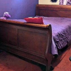 Complete Queen Sleigh Bed Set