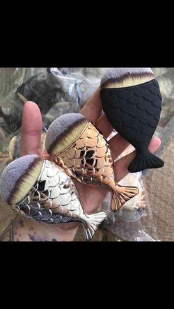 Mermaid brushes