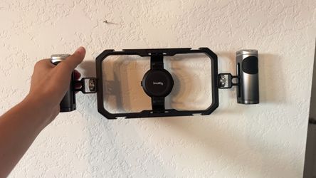 SmallRig Smartphone Video Rig/Cage with Dual Handles – Like New