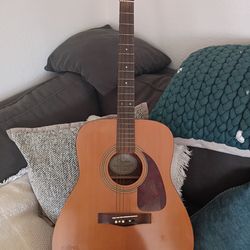 Fender DG 7 acoustic guitar