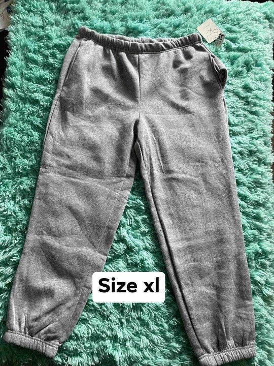New Women's Sweatpants Size XL