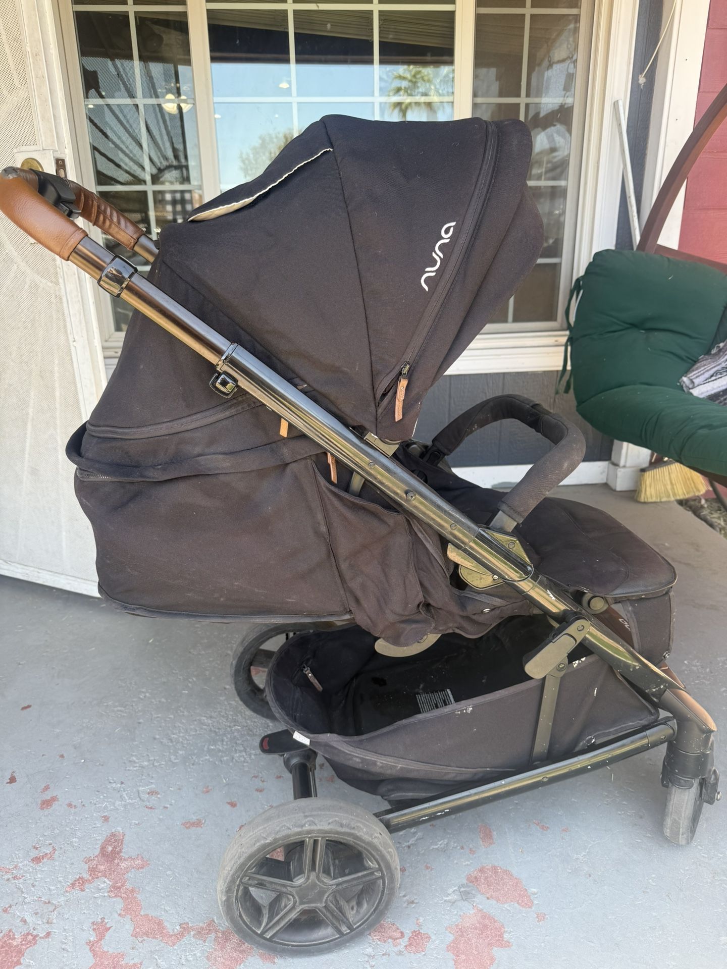 NUNA TAVO STROLLER