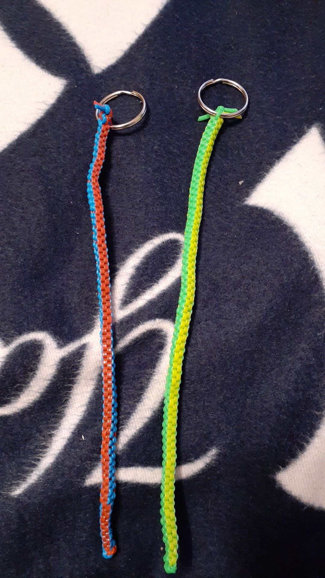 Two Keychain red and blue or green and yellow