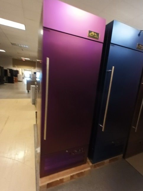 1 Door Commercial Freezer On sale $1899