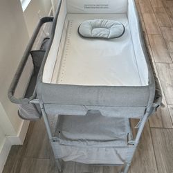 Sweeby portable diaper changer