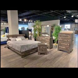 New Queen Bedroom Set 