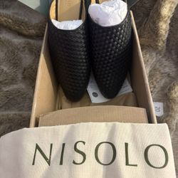 BRAND NEW IN THE BOX NISOLO AMA WOVEN MULE BLACK SIZE 8.5 REAL LEATHER!
