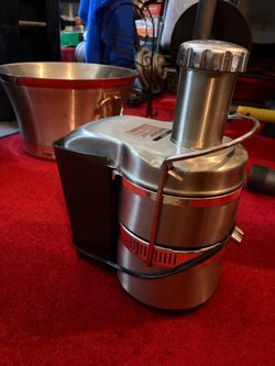 Juicing machine