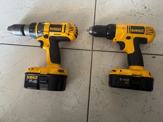 DeWalt 18V Cordless Drill Set of 2