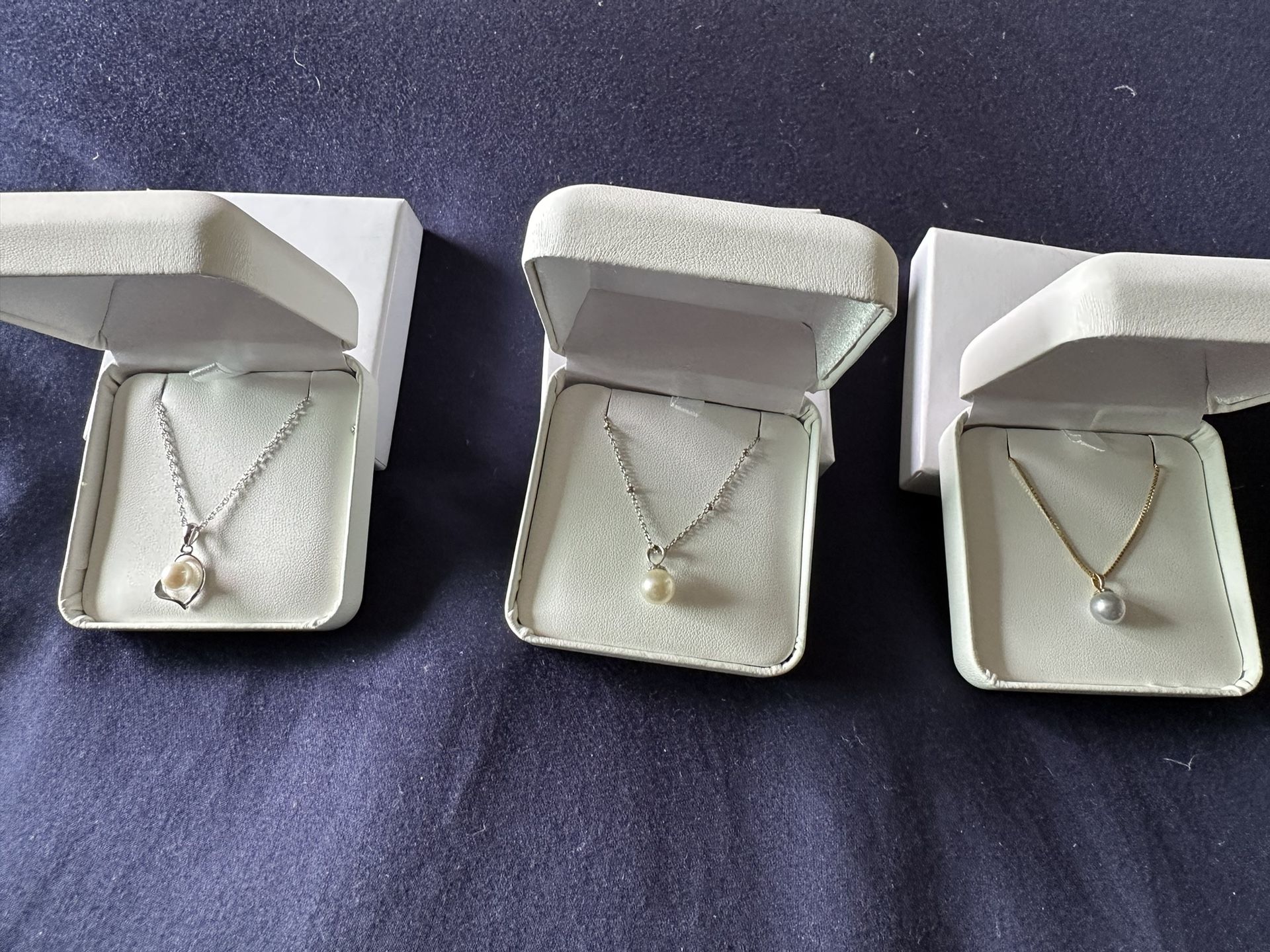 Akoya Pearl Necklaces Sapphire Diamond Ring